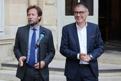 Congrès du PS : duel entre Nicolas Mayer-Rossignol et Olivier Faure pour rallier les voix de Boris Vallaud