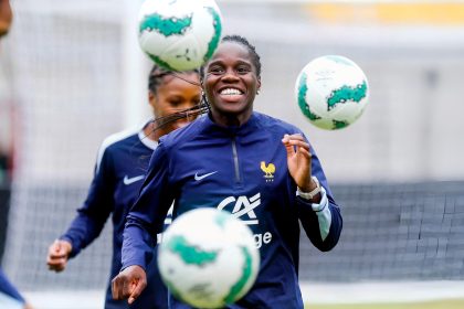 Griedge Mbock « peinée » par les absences de Renard et Le Sommer, les Bleues tournées vers l&rsquo;avenir