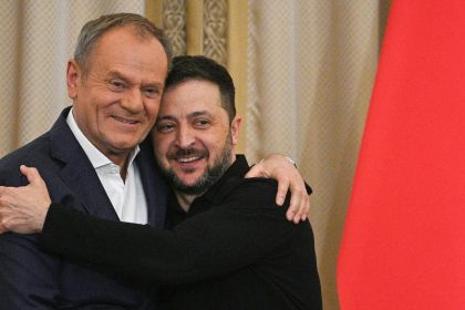 La marine polonaise repousse un navire de la « flotte fantôme » russe aperçu près d&rsquo;un câble électrique de la mer Baltique