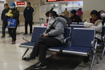 La Chine fait face à une résurgence du Covid-19 avec des symptômes de maux de gorge aigus et brûlants