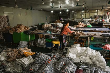 Temu interrompt ses expéditions depuis la Chine après que M. Trump a mis fin à l&rsquo;exemption de minimis