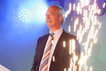 Royaume-Uni : le parti Reform UK de Nigel Farage fait une percée historique aux élections municipales