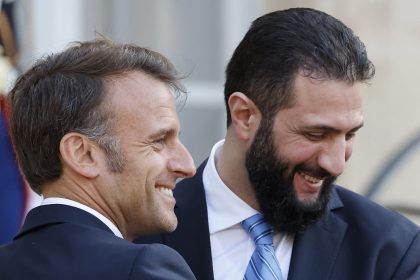 Première visite officielle en Europe du dirigeant syrien à Paris pour des entretiens avec Emmanuel Macron