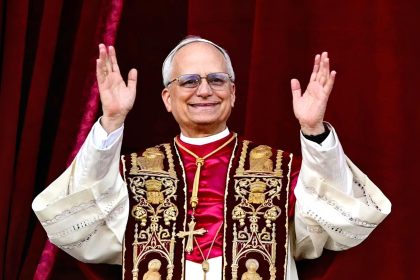 Léon XIV maintient la doctrine traditionnelle : pas de changement pour les femmes et les LGBT+