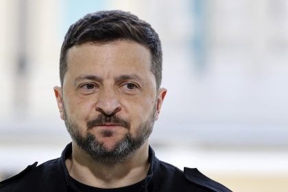 En réponse à M. Poutine, M. Zelensky affirme qu&rsquo;un cessez-le-feu doit précéder les pourparlers de paix