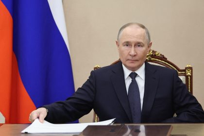 Pourparlers de paix en Turquie : le président Poutine absent, son homologue ukrainien fait marche arrière