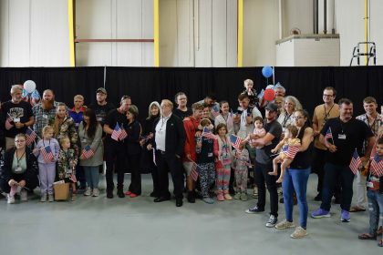 Les Afrikaners qui demandent l&rsquo;asile aux États-Unis laissent derrière eux un pays profondément divisé