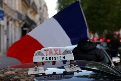Taxis « en colère » : quatre personnes poursuivies sur les 58 placées en garde à vue