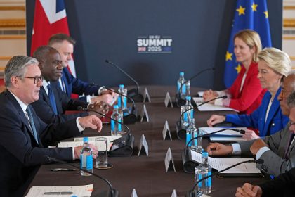 Le Royaume-Uni et l&rsquo;UE concluent un « nouveau partenariat stratégique »