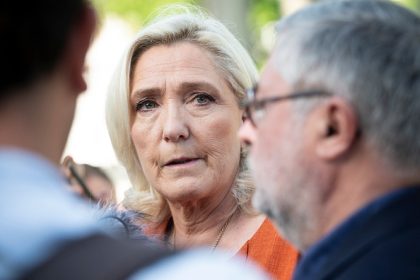 Marine Le Pen veut « participer » aux consultations avec Emmanuel Macron sur la Nouvelle-Calédonie