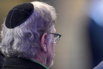 « Sale juif » : un homme juif de 70 ans roué de coups près d&rsquo;Alès