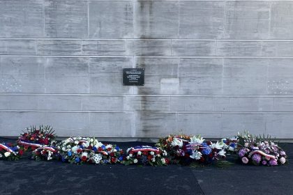 Une rue et une plaque sur le monument aux morts au nom d&rsquo;Arnaud Garcia, tué lors de l&rsquo;évasion de Mohamed Amra