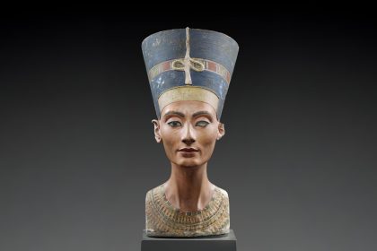 L’énigmatique buste de Néfertiti