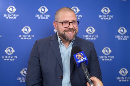 Shen Yun : « J’ai senti quelque chose de plus profond que la danse », confie un ingénieur