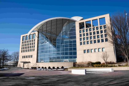 Une juge maintient le blocage de la fermeture de l&rsquo;Institut américain de la paix par l&rsquo;administration Trump