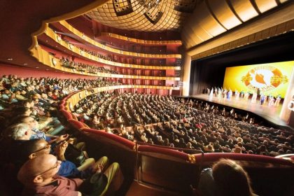 Shen Yun clôture avec succès sa tournée mondiale 2025