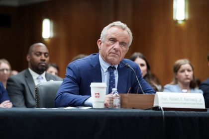 RFK Jr. déclare que l&rsquo;influence de la Chine sur l&rsquo;OMS pendant la pandémie est la principale raison du retrait des États-Unis par Donald Trump