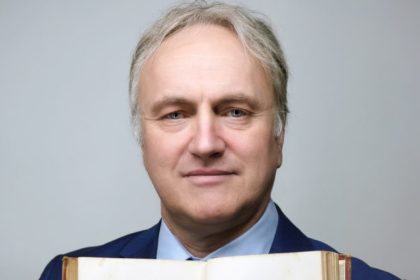 Royaume-Uni : « Tout semble indiquer que Reform UK a remplacé les conservateurs comme force d’opposition au gouvernement », analyse Jeremy Stubbs