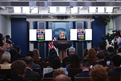 Donald Trump se donne deux semaines pour décider du sort réservé à l&rsquo;Iran