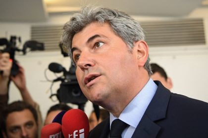 Émeutes après la victoire du PSG : Gilles Platret, maire de Chalon, « interdit » le drapeau palestinien