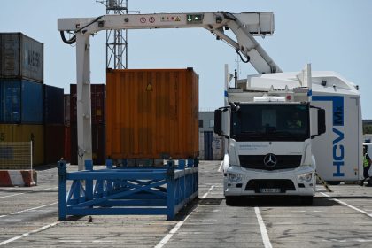 Refus des dockers de Marseille-Fos de charger du matériel militaire à destination d’Israël