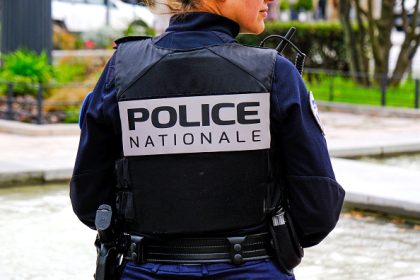 Yvelines : un maire prend un arrêté de couvre-feu pour les mineurs dans un but « préventif »