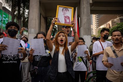 Birmanie : Aung San Suu Kyi fête ses 80 ans coupée du monde