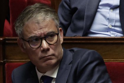 Auteurs de violences : Bruno Retailleau les qualifie de « barbares », Olivier Faure y voit du racisme