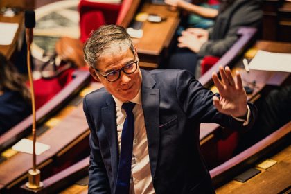 PS : victoire serrée pour Olivier Faure mis au défi de rassembler le parti