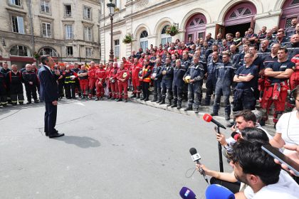 Hommage national : Bruno Retailleau a loué le courage et le civisme des deux pompiers décédés dans un incendie à Laon