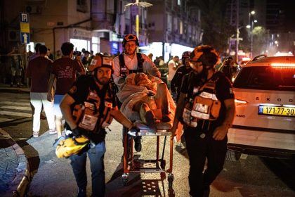 Israël visé par des missiles iraniens après une quatrième nuit de frappes sur l&rsquo;Iran