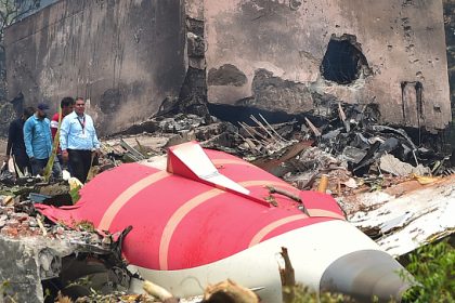 Catastrophe aérienne en Inde : une des deux boîtes noires retrouvées