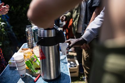 Le drame migratoire se mêle aux touristes sur la Côte d&rsquo;Opale, dans le nord de la France