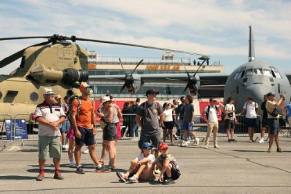 Quatre personnes mises en examen dans l&rsquo;enquête sur un projet d&rsquo;action contre le salon du Bourget