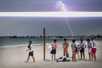 Orages : 57 départements en alerte orange, trafic ferroviaire suspendu sur plusieurs lignes régionales