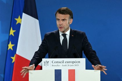 Le « pire scénario » serait que l&rsquo;Iran sorte du traité de non-prolifération nucléaire, juge Emmanuel Macron