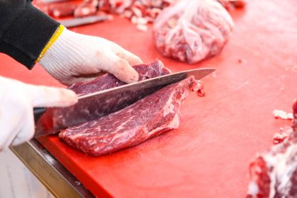 Intoxications alimentaires dans l’Aisne : deux boucheries en cause, fermées provisoirement