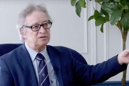 Primaires démocrates de New York : « La victoire de Zohran Mamdani confirme cet abandon de la classe moyenne par le Parti démocrate », analyse Gérald Olivier