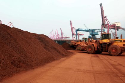 Les exportations chinoises de deux minéraux essentiels chutent malgré le rebond des terres rares