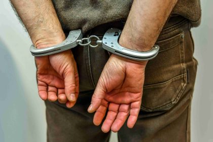 Incarcéré pour le meurtre de sa femme, il se suicide en prison quelques heures plus tard