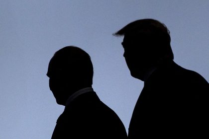 Donald Trump s&rsquo;entretient avec Vladimir Poutine alors que les efforts en faveur de la paix s&rsquo;intensifient