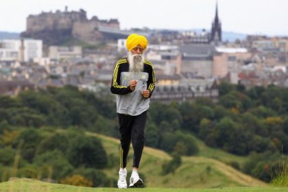Inde : décès de Fauja Singh, surnommé la « Tornade en turban », plus vieux marathonien du monde