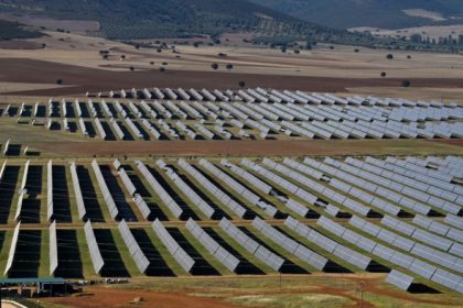 Les panneaux photovoltaïques augmentent la température de plusieurs degrés, et encore plus dans les villes, selon une étude