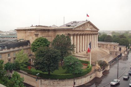 Assemblée nationale : les défenseurs du patrimoine s’opposent vivement au projet de pavillon d’accueil