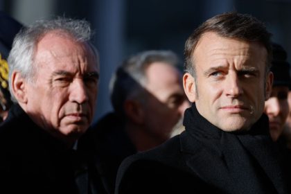 Popularité au plus bas : moins de 20% des Français satisfaits de Bayrou et Macron