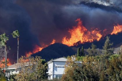 La Californie en flammes : plus de 28300 hectares partis en fumée dans le plus gros incendie de l’année