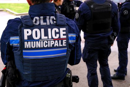 Un dixième décès lié à une rixe inter-quartiers depuis 2020 : deux adolescents mis en examen après la mort d’un jeune à Evry