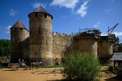Guédelon, le château fort qui bâtit le futur en remontant le temps