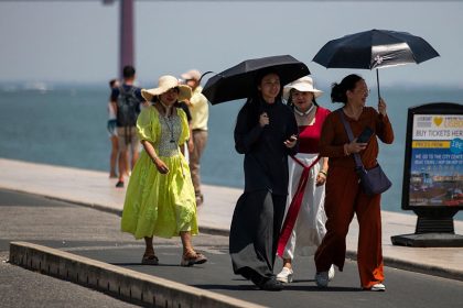 Le Portugal étouffe sous 46,6°C : un record qui fait craindre des incendies