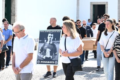 Les proches et le monde du football réunis pour un dernier adieu à Diogo Jota et son frère